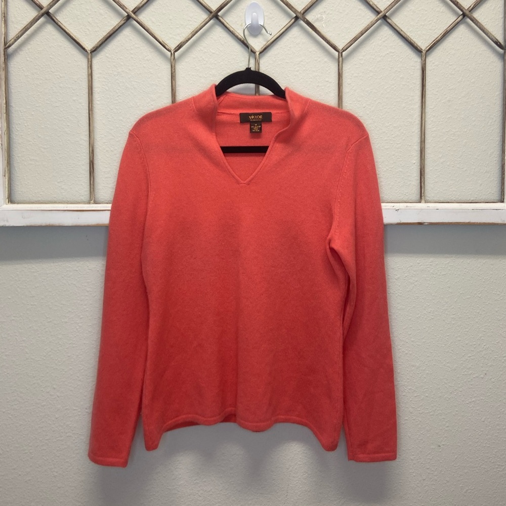 Victor Alfaro top size M